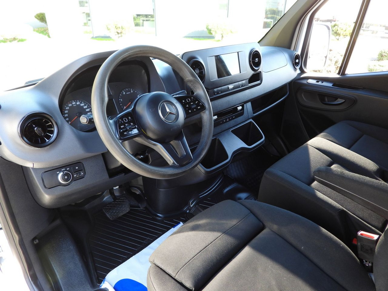 MERCEDES SPRINTER 316 BOX DELIVERY VAN 7 SEATS CRUISE CONTROL AUTOMATIC TRANSMISSION AIR CONDITIONING 160HP - Furgão: foto 3 MERCEDES SPRINTER 316 BOX DELIVERY VAN 7 SEATS CRUISE CONTROL AUTOMATIC TRANSMISSION AIR CONDITIONING 160HP - Furgão: foto 3