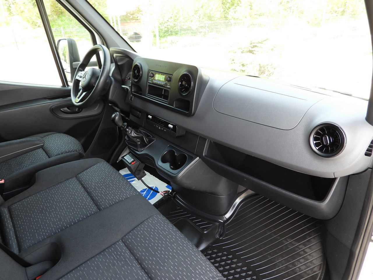 Carrinha frigorífica MERCEDES SPRINTER 316 REGRIGERATOR BOX 0*C LIFT 8 PALLETS CRUISE CONTROL PNEUMATICS AIR CONDITIONING  160HP: foto 45