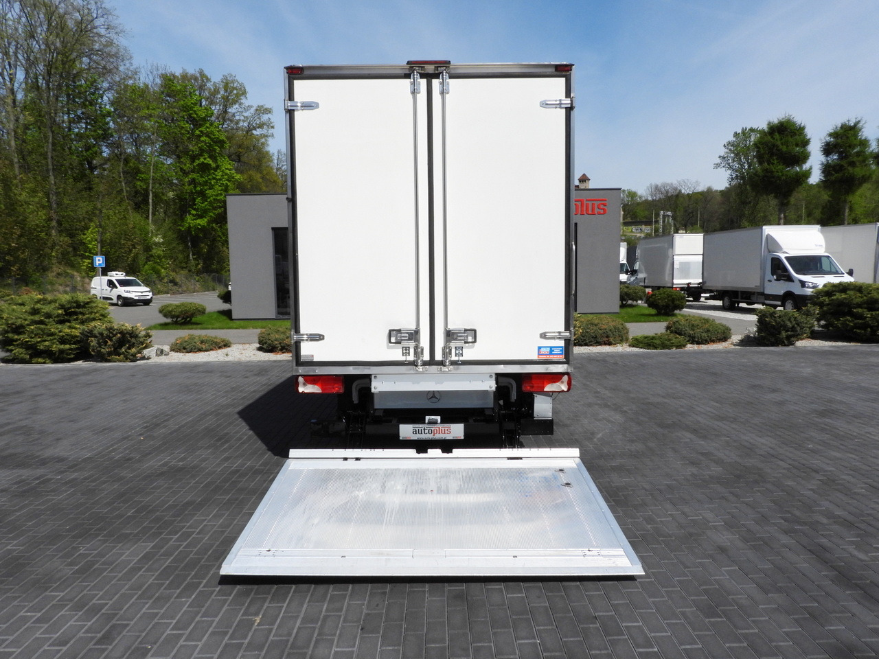 Carrinha frigorífica MERCEDES SPRINTER 316 REGRIGERATOR BOX 0*C LIFT 8 PALLETS CRUISE CONTROL PNEUMATICS AIR CONDITIONING  160HP: foto 11