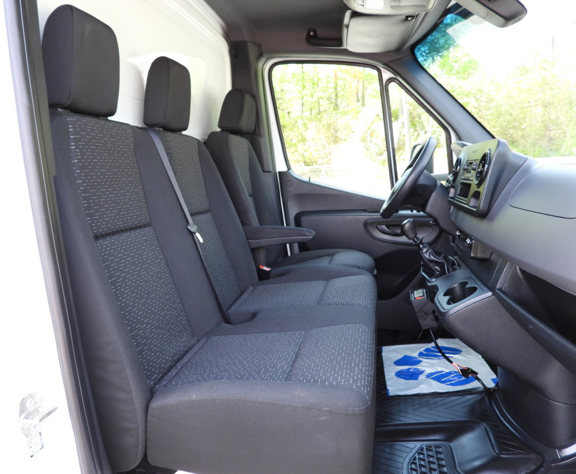 Carrinha frigorífica MERCEDES SPRINTER 316 REGRIGERATOR BOX 0*C LIFT 8 PALLETS CRUISE CONTROL PNEUMATICS AIR CONDITIONING  160HP: foto 44