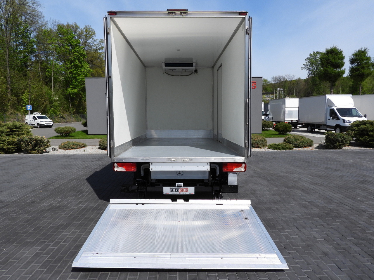 Carrinha frigorífica MERCEDES SPRINTER 316 REGRIGERATOR BOX 0*C LIFT 8 PALLETS CRUISE CONTROL PNEUMATICS AIR CONDITIONING  160HP: foto 12
