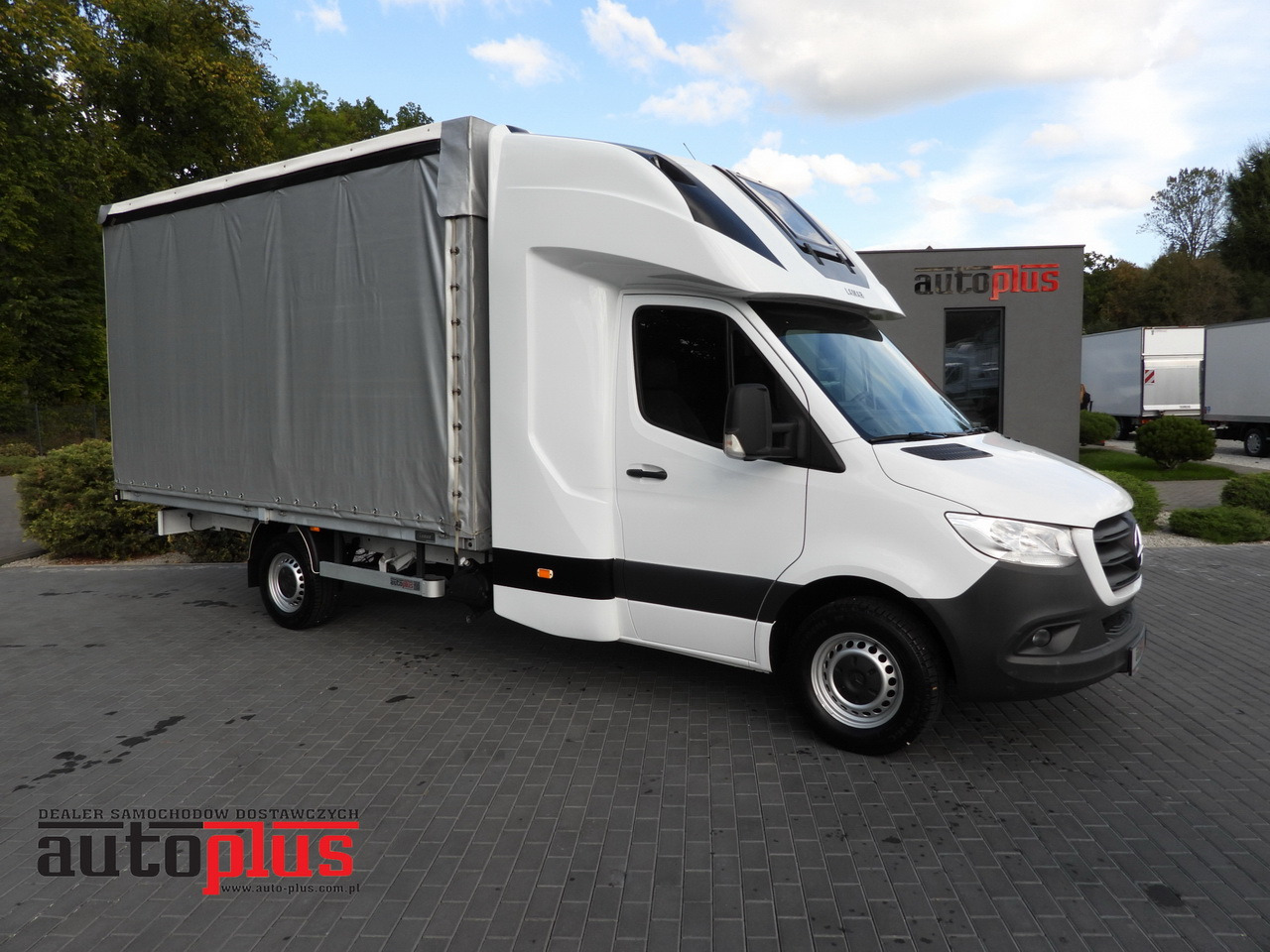 MERCEDES SPRINTER 316 TARPAULIN 8 PALLETS WEBASTO CRUISE CONTROL AIR CONDITIONING  160HP - Furgão de toldo: foto 1 MERCEDES SPRINTER 316 TARPAULIN 8 PALLETS WEBASTO CRUISE CONTROL AIR CONDITIONING  160HP - Furgão de toldo: foto 1