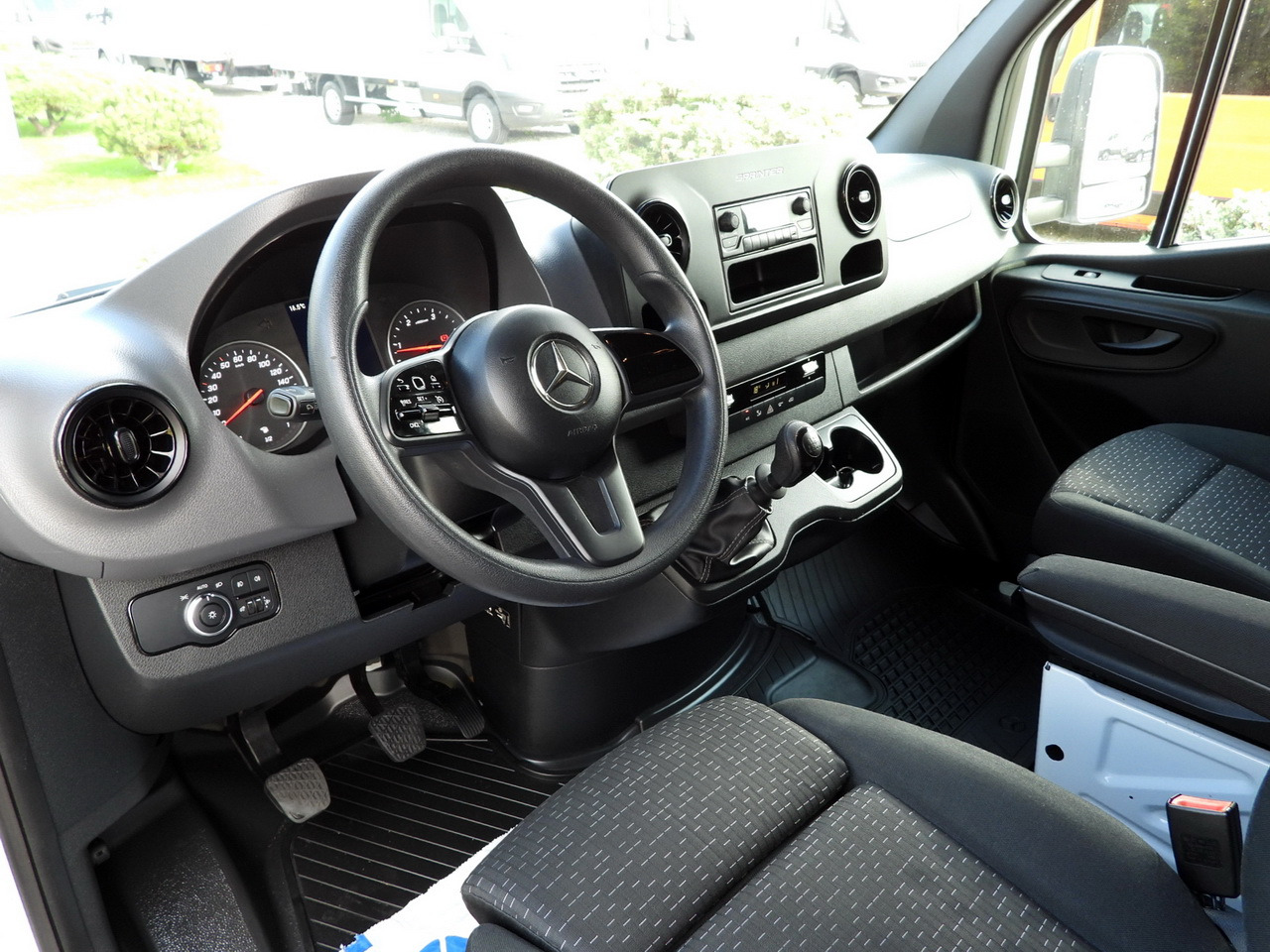 MERCEDES SPRINTER 316 TARPAULIN 8 PALLETS WEBASTO CRUISE CONTROL AIR CONDITIONING 160HP - Furgão de toldo: foto 2 MERCEDES SPRINTER 316 TARPAULIN 8 PALLETS WEBASTO CRUISE CONTROL AIR CONDITIONING 160HP - Furgão de toldo: foto 2