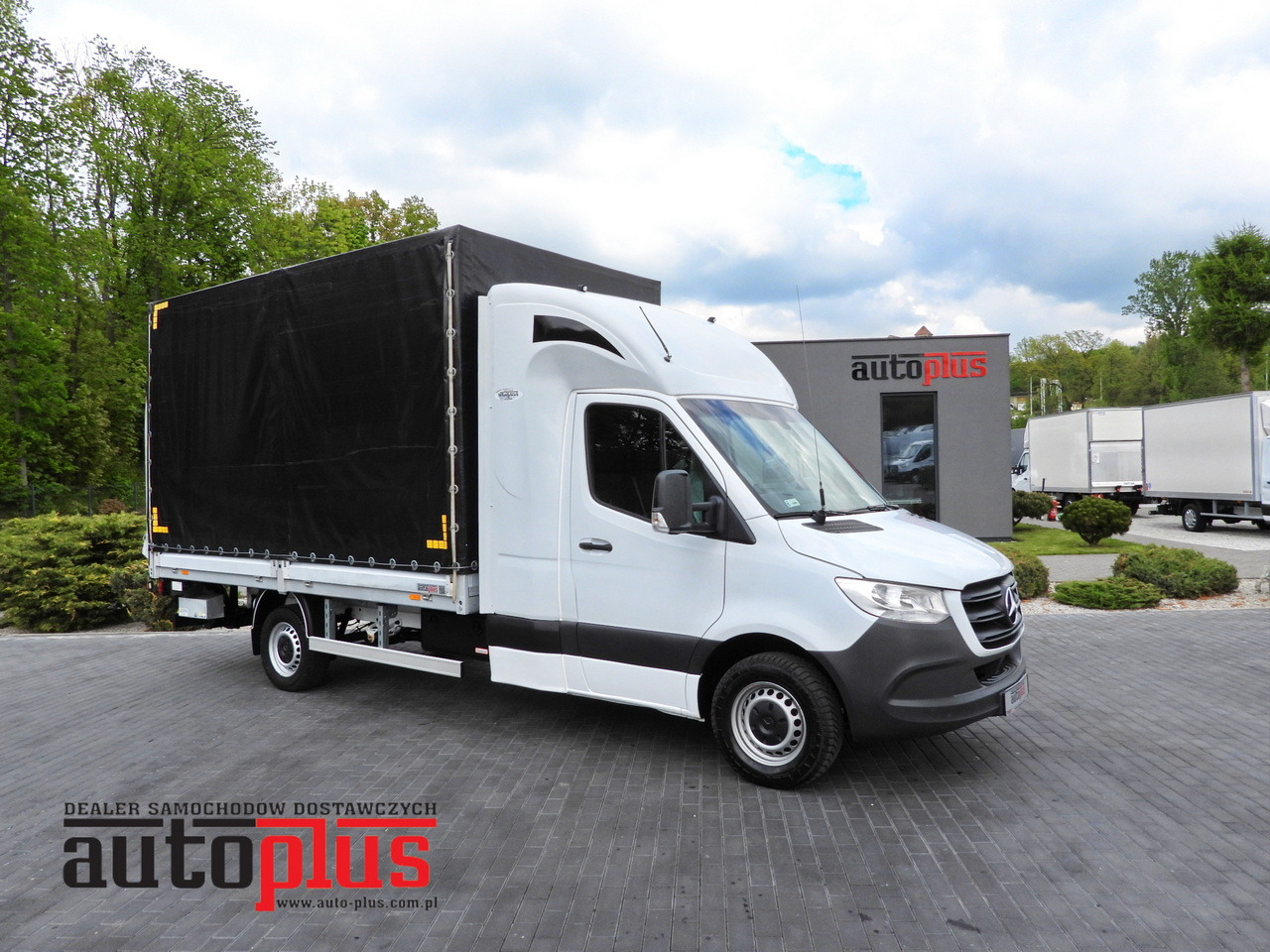 MERCEDES SPRINTER 316 TARPAULIN LIFT 8 PALLETS WEBASTO CRUISE CONTROL AIR CONDITIONING 160HP - Furgão de toldo: foto 1 MERCEDES SPRINTER 316 TARPAULIN LIFT 8 PALLETS WEBASTO CRUISE CONTROL AIR CONDITIONING 160HP - Furgão de toldo: foto 1