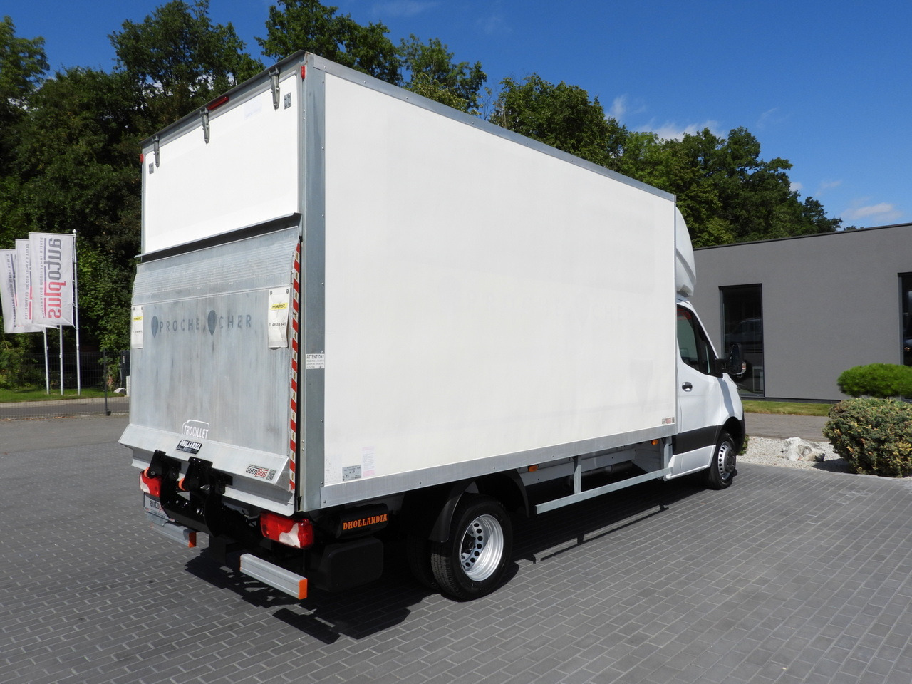 Locação de MERCEDES SPRINTER 514 BOX LIFT 8 PALLETS CRUISE CONTROL TWIN WHEELS AIR CONDITIONING  140HP MERCEDES SPRINTER 514 BOX LIFT 8 PALLETS CRUISE CONTROL TWIN WHEELS AIR CONDITIONING  140HP: foto 13