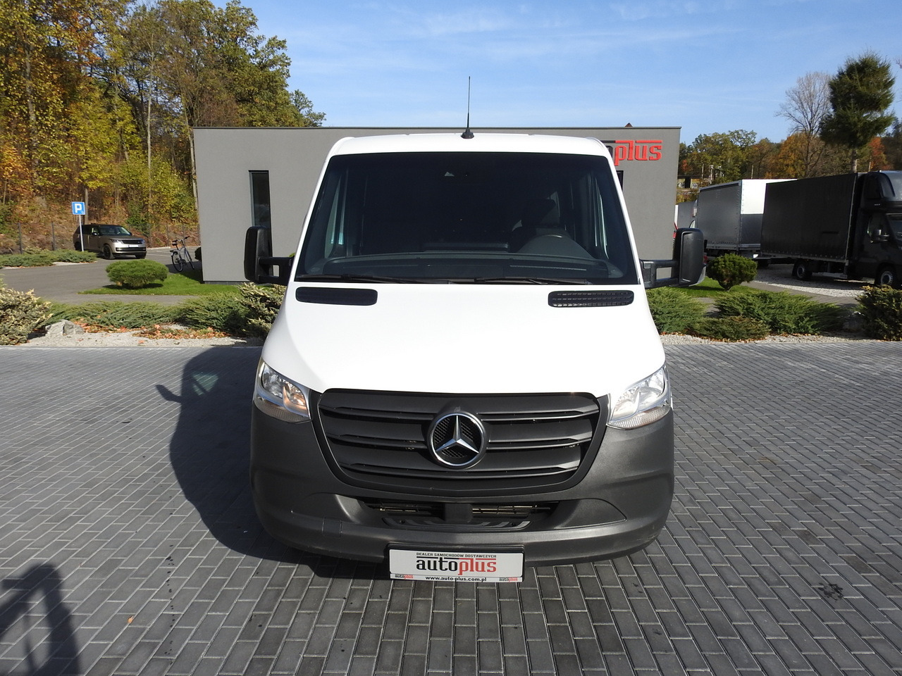 MERCEDES SPRINTER 516 STAKE BODY DOUBLE CABIN DOKA 6 SEATS CRUISE CONTROL AIR CONDITIONING TWIN WHEELS 160HP - Carrinha cabine dupla: foto 5 MERCEDES SPRINTER 516 STAKE BODY DOUBLE CABIN DOKA 6 SEATS CRUISE CONTROL AIR CONDITIONING TWIN WHEELS 160HP - Carrinha cabine dupla: foto 5