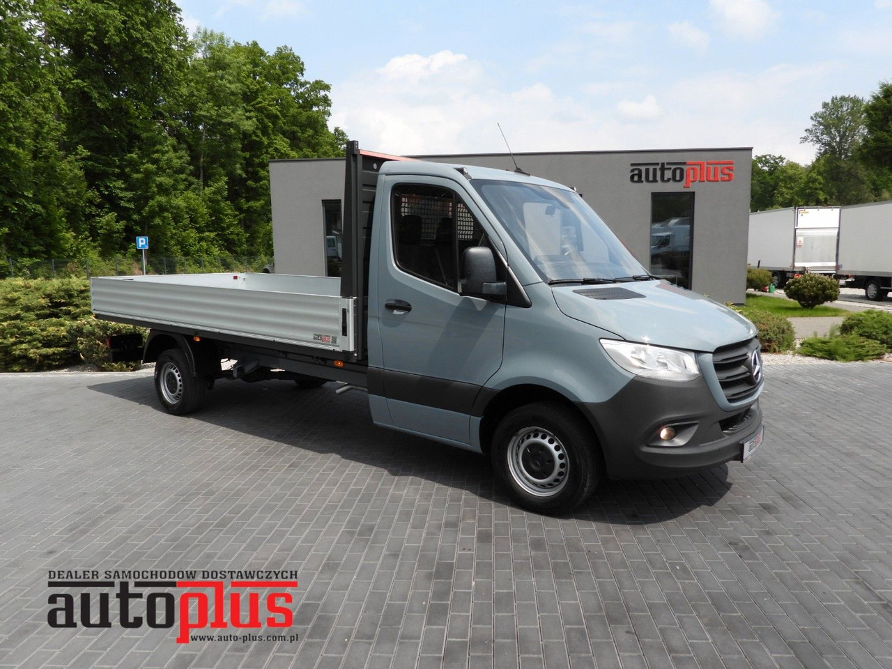 Mercedes-Benz SPRINTER 315 PRITSCHE 8 PALETTEN TEMPOMAT - Furgão caixa aberta: foto 1 Mercedes-Benz SPRINTER 315 PRITSCHE 8 PALETTEN TEMPOMAT - Furgão caixa aberta: foto 1