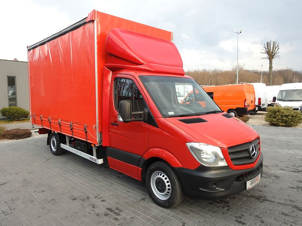 Mercedes-Benz SPRINTER 316 PRITSCHE PLANE 8 PALETTEN A/C - Furgão de toldo: foto 4 Mercedes-Benz SPRINTER 316 PRITSCHE PLANE 8 PALETTEN A/C - Furgão de toldo: foto 4