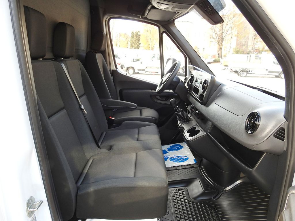 Carrinha de contentor Mercedes-Benz SPRINTER KOFFER AUFZUG 8 PALETTEN KLIMAANLAGE: foto 28