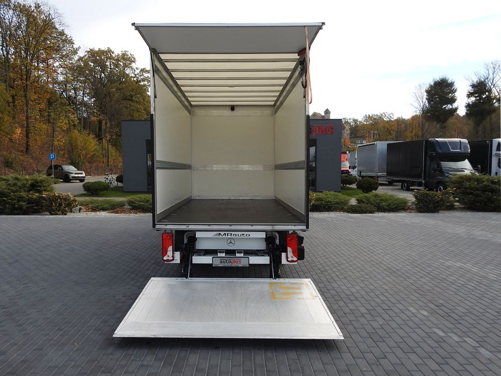 Carrinha de contentor Mercedes-Benz SPRINTER KOFFER AUFZUG 8 PALETTEN KLIMAANLAGE: foto 11
