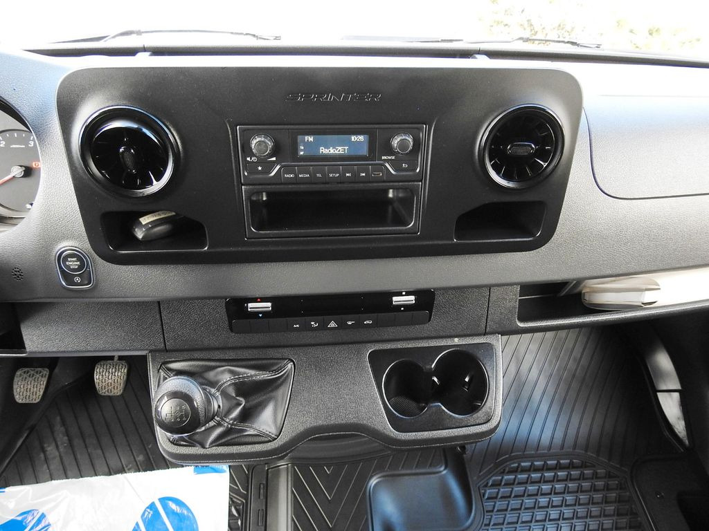 Carrinha de contentor Mercedes-Benz SPRINTER KOFFER AUFZUG 8 PALETTEN KLIMAANLAGE: foto 26