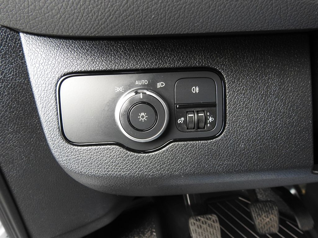 Carrinha de contentor Mercedes-Benz SPRINTER KOFFER AUFZUG 8 PALETTEN KLIMAANLAGE: foto 22