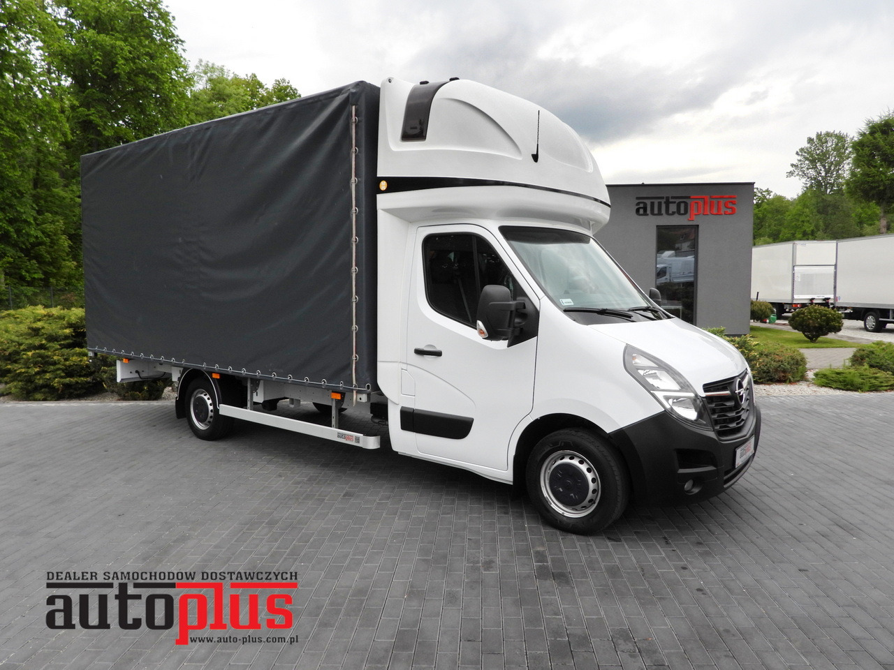 OPEL MOVANO TARPAULIN 10 PALLETS CRUISE CONTROL NAVIGATION LED LIGHTS PNEUMATICS AIR CONDITIONING 165HP - Furgão de toldo: foto 1 OPEL MOVANO TARPAULIN 10 PALLETS CRUISE CONTROL NAVIGATION LED LIGHTS PNEUMATICS AIR CONDITIONING 165HP - Furgão de toldo: foto 1