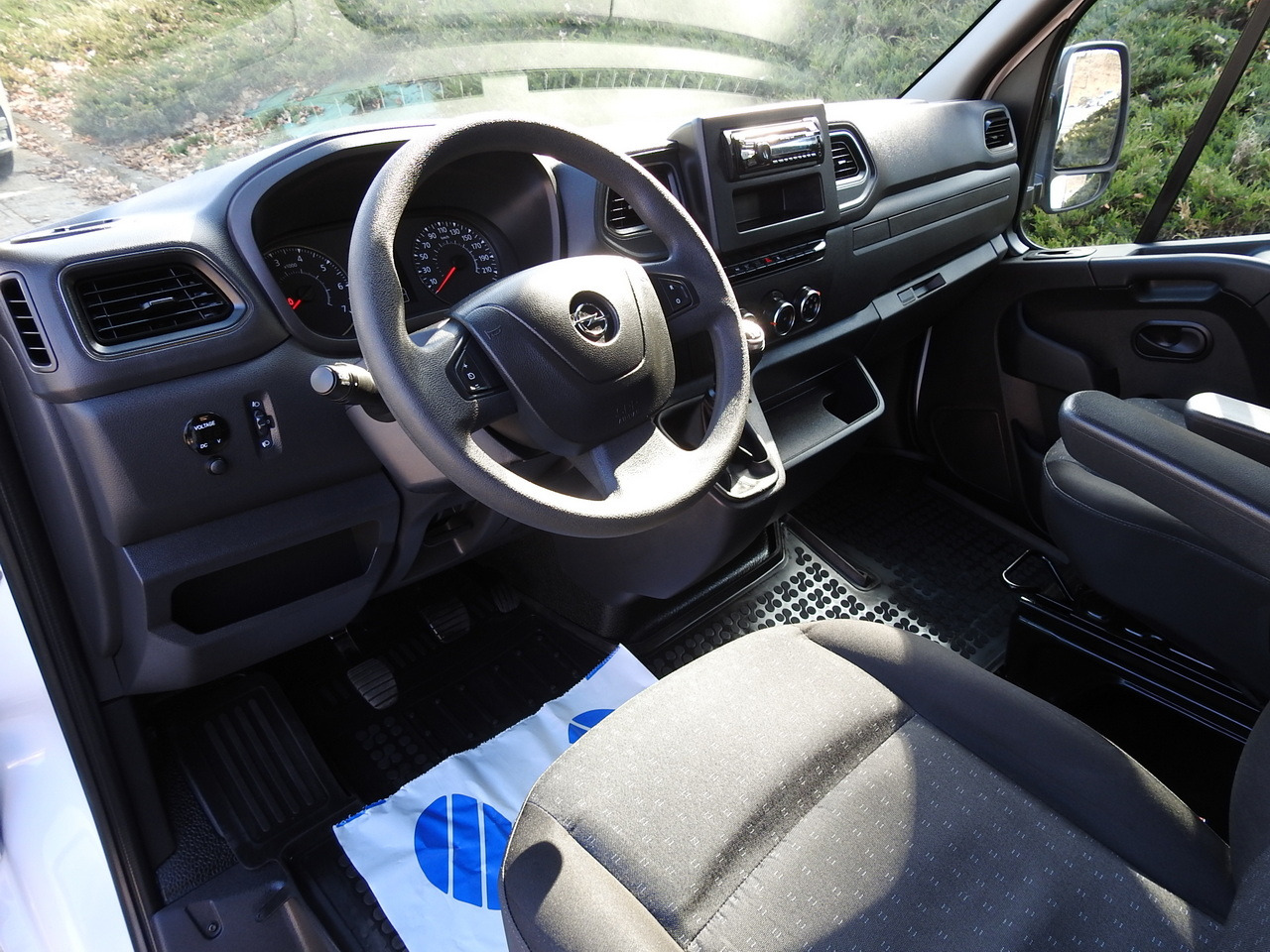 OPEL MOVANO TARPAULIN 10 PALLETS WEBASTO CRUISE CONTROL AIR CONDITIONING LED LIGHTS PNEUMATICS 165HP - Furgão de toldo: foto 2 OPEL MOVANO TARPAULIN 10 PALLETS WEBASTO CRUISE CONTROL AIR CONDITIONING LED LIGHTS PNEUMATICS 165HP - Furgão de toldo: foto 2