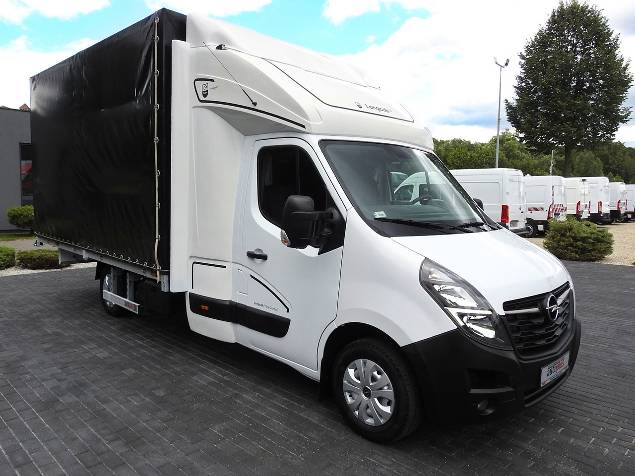 OPEL MOVANO TARPAULIN 10 PALLETS WEBASTO CRUISE CONTROL AIR CONDITIONING PNEUMATICS 165HP - Furgão de toldo: foto 4 OPEL MOVANO TARPAULIN 10 PALLETS WEBASTO CRUISE CONTROL AIR CONDITIONING PNEUMATICS 165HP - Furgão de toldo: foto 4