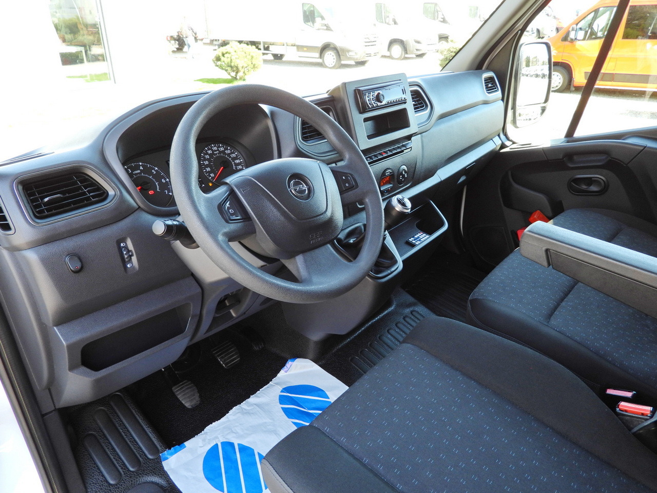 OPEL MOVANO TARPAULIN LIFT 9 PALLETS WEBASTO CRUISE CONTROL LED LIGHTS PNEUMATICS AIR CONDITIONING 165HP - Furgão de toldo: foto 2 OPEL MOVANO TARPAULIN LIFT 9 PALLETS WEBASTO CRUISE CONTROL LED LIGHTS PNEUMATICS AIR CONDITIONING 165HP - Furgão de toldo: foto 2