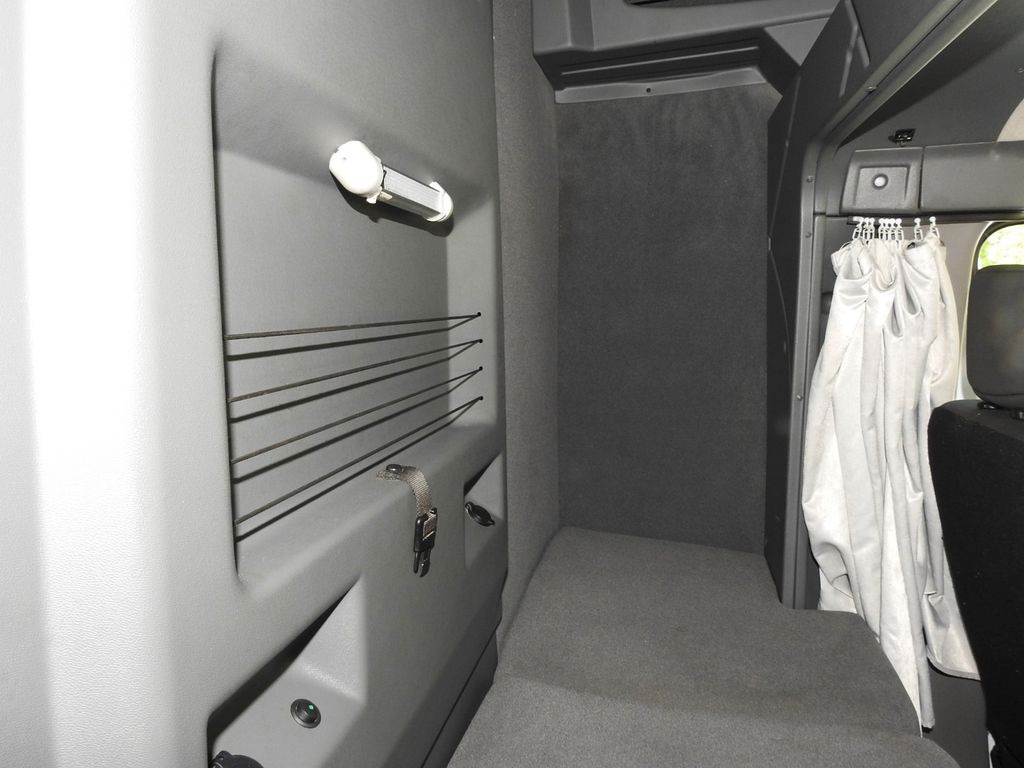 Locação de Opel MOVANO PRITSCHE PLANE 8PALETTEN WEBASTO TEMPOMAT  Opel MOVANO PRITSCHE PLANE 8PALETTEN WEBASTO TEMPOMAT: foto 28