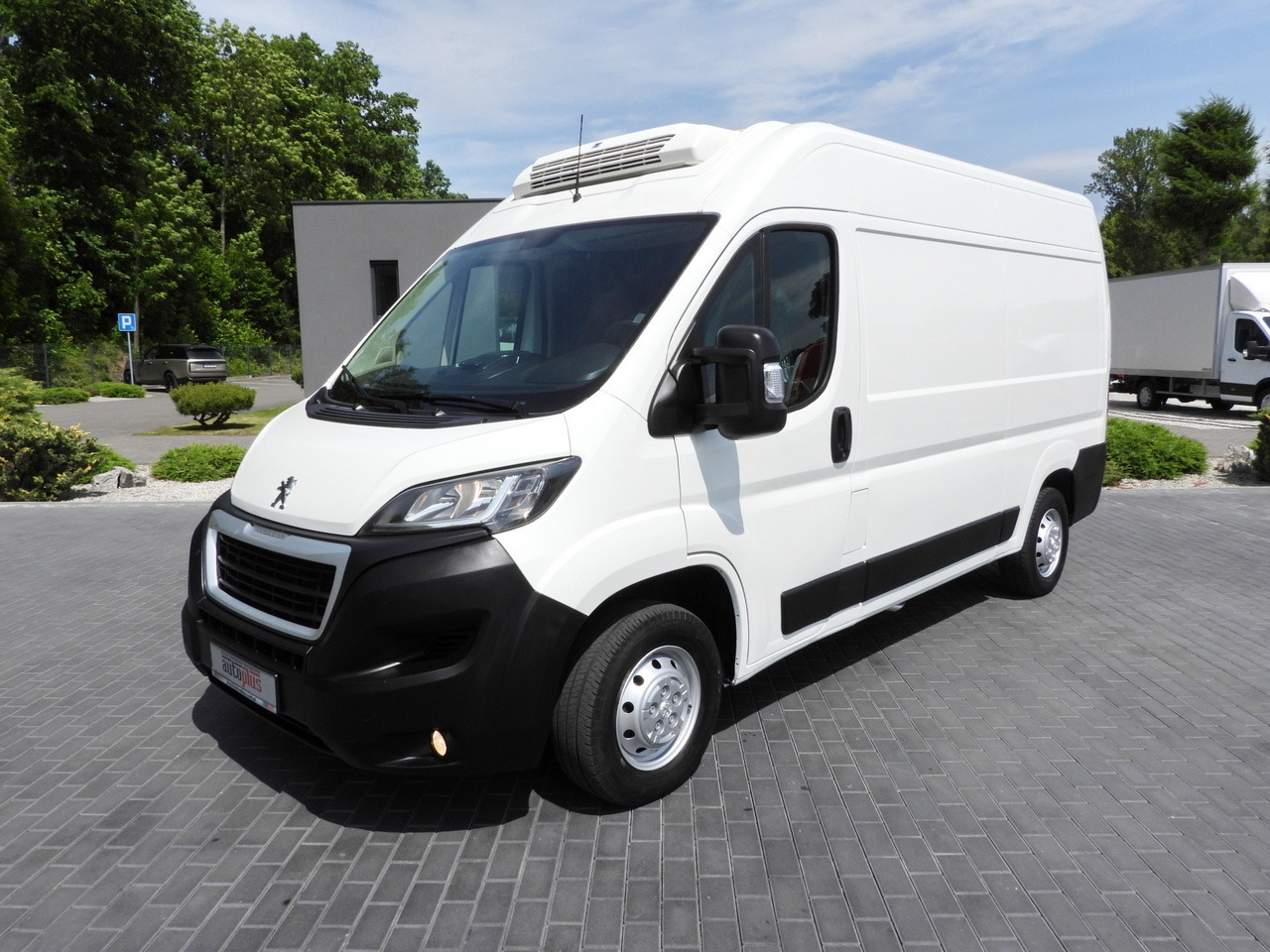 Locação de PEUGEOT BOXER  REFRIGERATOR VAN -10*C CRUISE CONTROL AIR CONDITIONING  130HP PEUGEOT BOXER  REFRIGERATOR VAN -10*C CRUISE CONTROL AIR CONDITIONING  130HP: foto 6