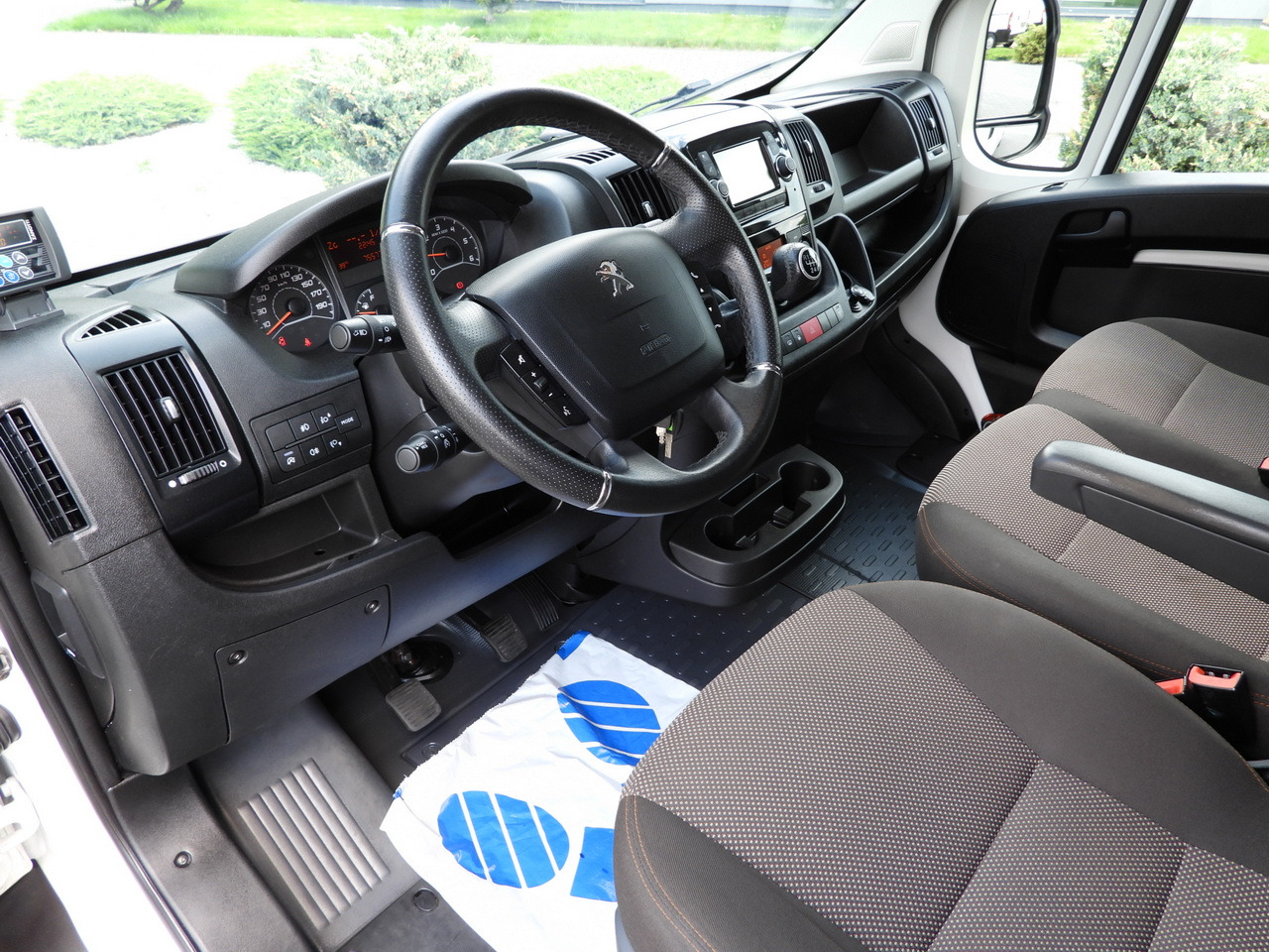 PEUGEOT BOXER REGRIGERATOR BOX 0*C 8 PALLETS CRUISE CONTROL LED LIGHTS AIR CONDITIONING 165HP - Carrinha frigorífica: foto 2 PEUGEOT BOXER REGRIGERATOR BOX 0*C 8 PALLETS CRUISE CONTROL LED LIGHTS AIR CONDITIONING 165HP - Carrinha frigorífica: foto 2