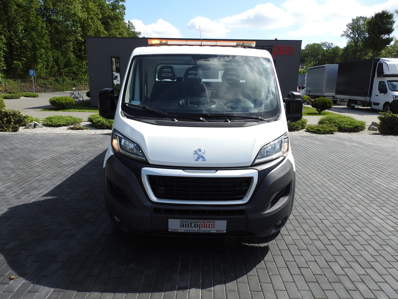 PEUGEOT BOXER THREE-WAY TIPPER AIR CONDITIONING 130HP - Caminhão basculante: foto 5 PEUGEOT BOXER THREE-WAY TIPPER AIR CONDITIONING 130HP - Caminhão basculante: foto 5