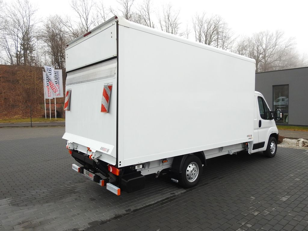 Peugeot BOXER KOFFER AUFZUG 8 PALETTEN TEMPOMAT A/C - Carrinha de contentor: foto 3 Peugeot BOXER KOFFER AUFZUG 8 PALETTEN TEMPOMAT A/C - Carrinha de contentor: foto 3