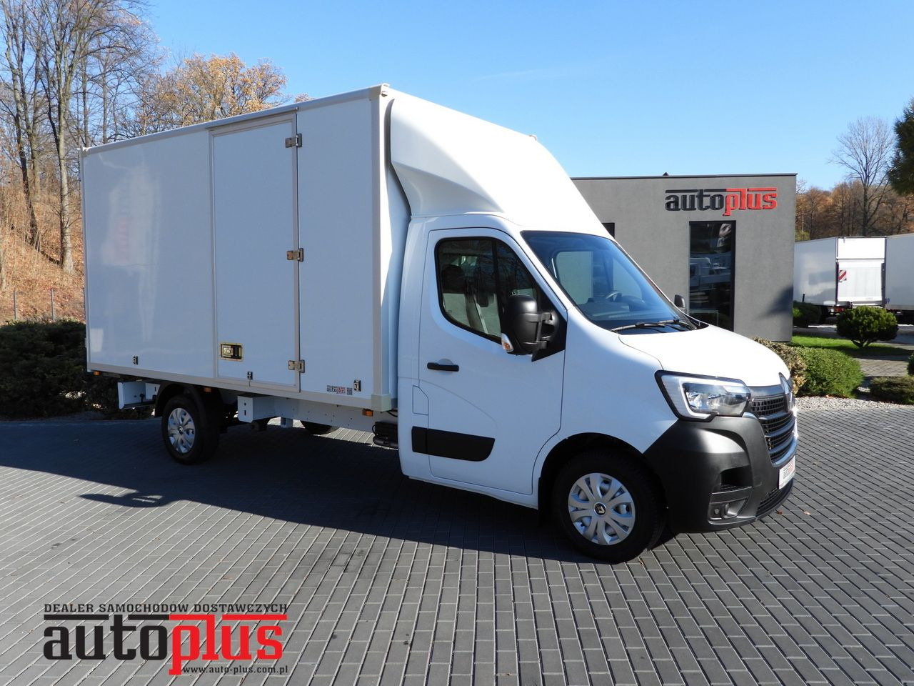 RENAULT MASTER BOX 8 PALLETS CRUISE CONTROL NAVIGATION LED LIGHTS AIR CONDITIONING 145HP - Carrinha de contentor: foto 1 RENAULT MASTER BOX 8 PALLETS CRUISE CONTROL NAVIGATION LED LIGHTS AIR CONDITIONING 145HP - Carrinha de contentor: foto 1