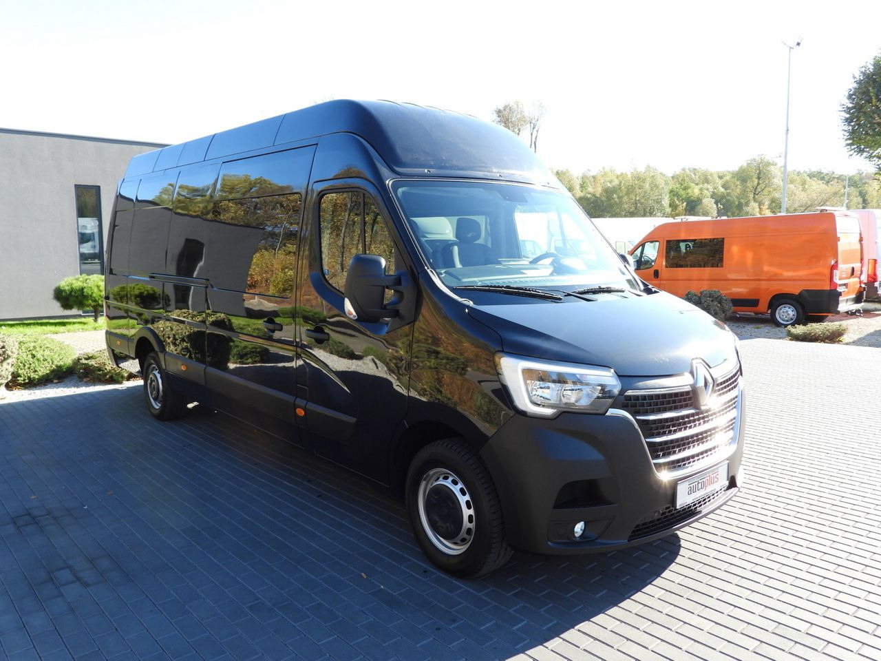 RENAULT MASTER BOX DELIVERY VAN 7 SEATS CRUISE CONTROL LED LIGHTS AIR CONDITIONING 165HP - Furgão: foto 4 RENAULT MASTER BOX DELIVERY VAN 7 SEATS CRUISE CONTROL LED LIGHTS AIR CONDITIONING 165HP - Furgão: foto 4