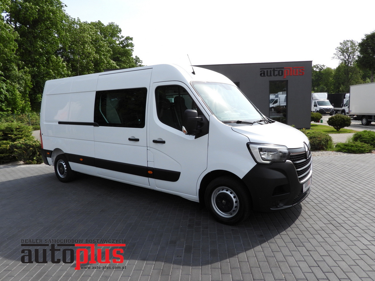 RENAULT MASTER BOX DELIVERY VAN 7 SEATS CRUISE CONTROL NAVIGATION LED LIGHTS AIR CONDITIONING 140HP - Furgão: foto 1 RENAULT MASTER BOX DELIVERY VAN 7 SEATS CRUISE CONTROL NAVIGATION LED LIGHTS AIR CONDITIONING 140HP - Furgão: foto 1