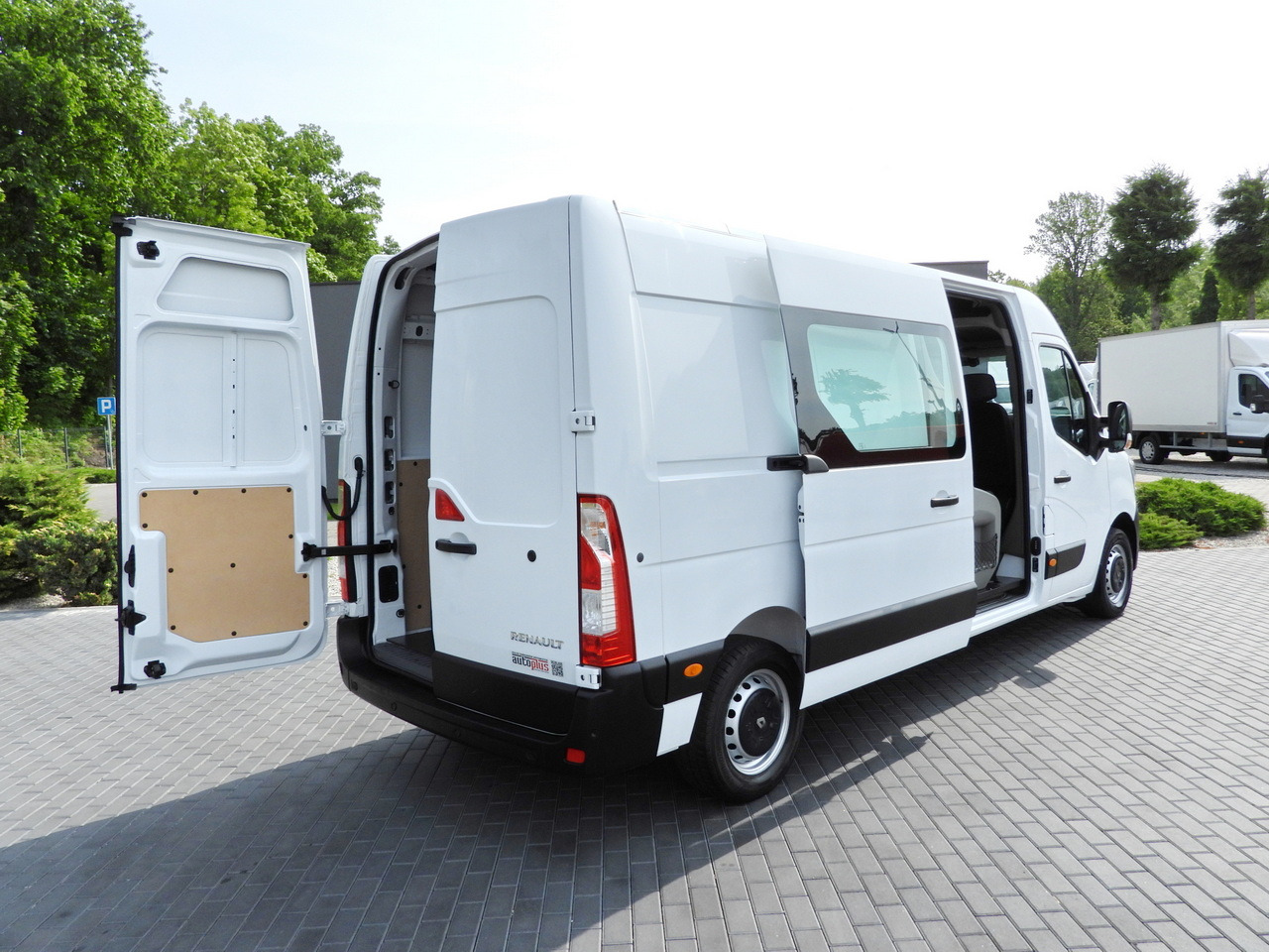 RENAULT MASTER BOX DELIVERY VAN 7 SEATS CRUISE CONTROL NAVIGATION LED LIGHTS AIR CONDITIONING 140HP - Furgão: foto 3 RENAULT MASTER BOX DELIVERY VAN 7 SEATS CRUISE CONTROL NAVIGATION LED LIGHTS AIR CONDITIONING 140HP - Furgão: foto 3