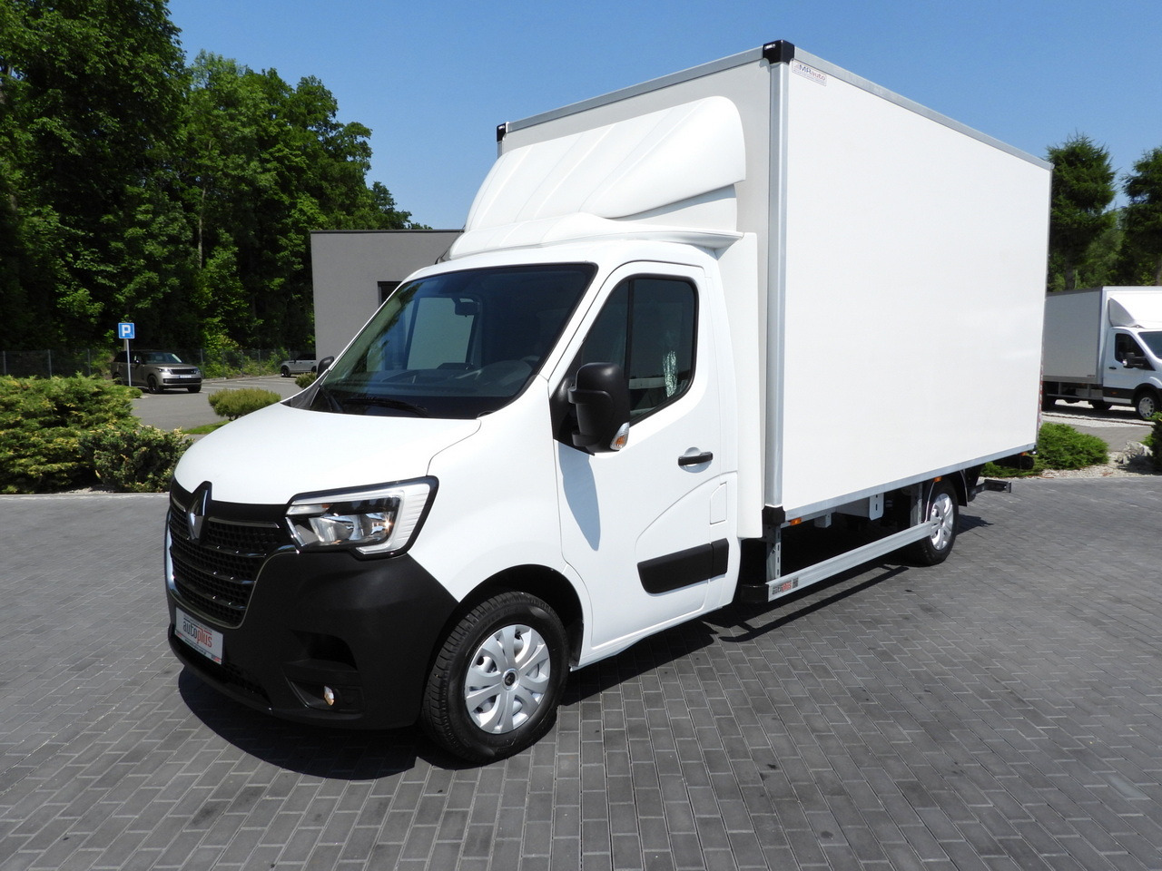 Carrinha de contentor RENAULT MASTER  BOX LIFT 8 PALLETS CRUISE CONTROL LED LIGHTS AIR CONDITIONING  165HP: foto 19