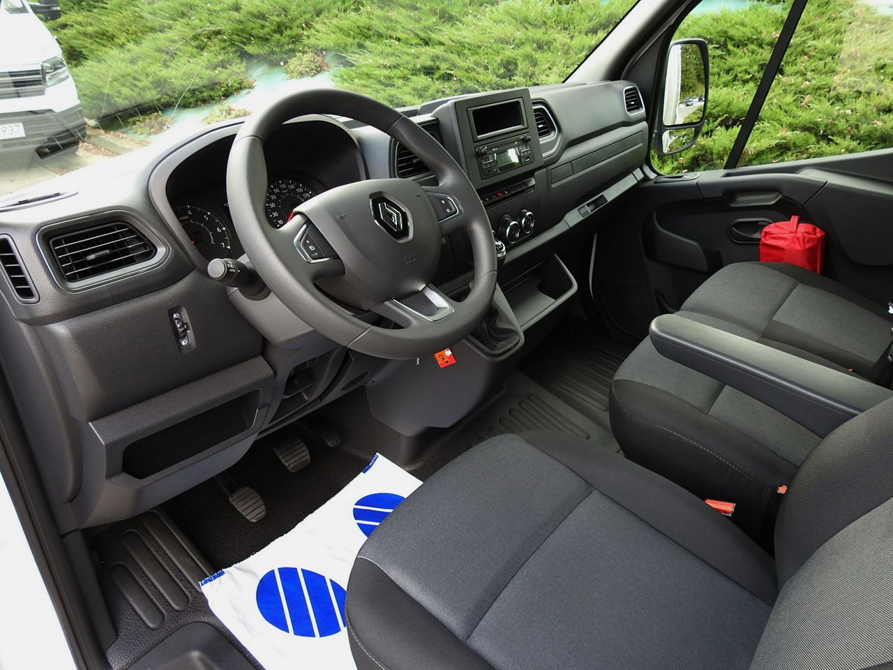 RENAULT MASTER NEW TARPAULIN 8 PALLETS CRUISE CONTROL LED LIGHTS AIR CONDITIONING 165HP - Furgão de toldo: foto 2 RENAULT MASTER NEW TARPAULIN 8 PALLETS CRUISE CONTROL LED LIGHTS AIR CONDITIONING 165HP - Furgão de toldo: foto 2