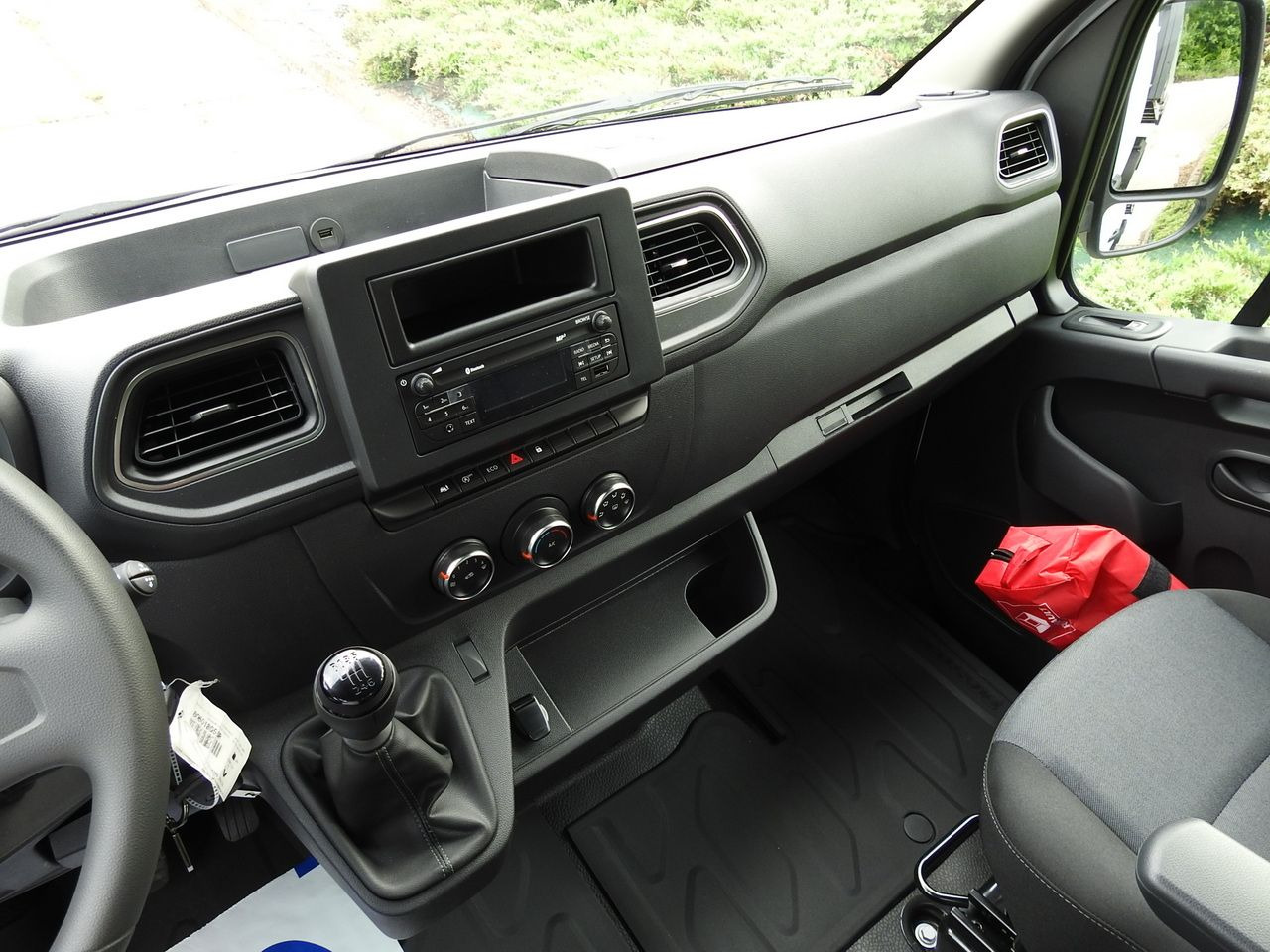 Furgão basculante nuevo RENAULT MASTER: foto 30