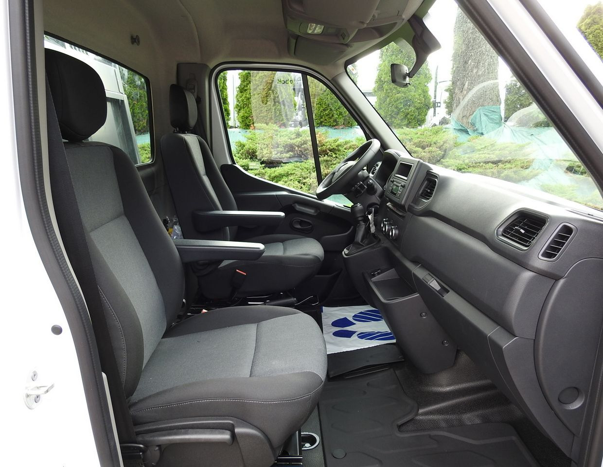Furgão basculante nuevo RENAULT MASTER: foto 36
