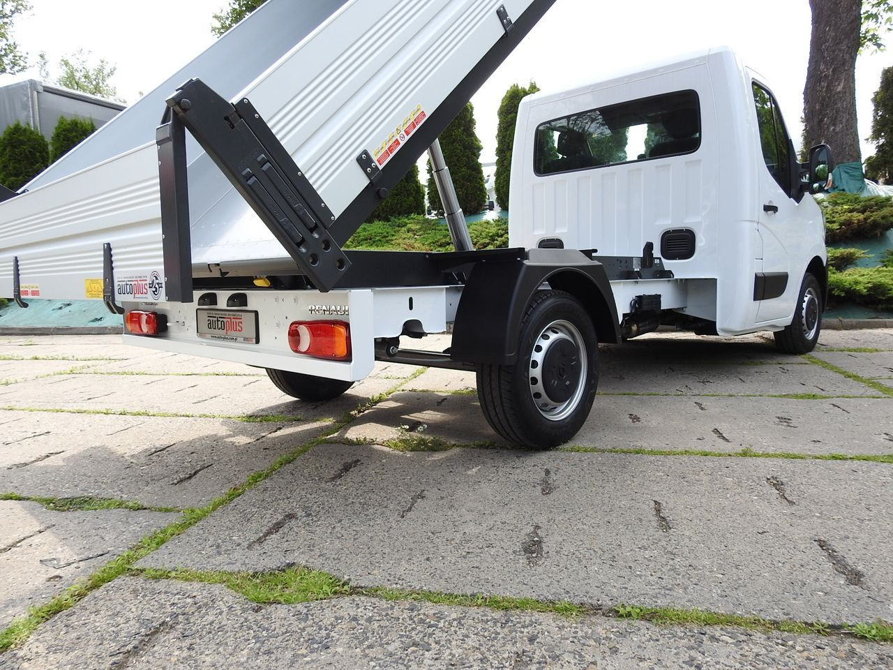 Furgão basculante nuevo RENAULT MASTER: foto 25