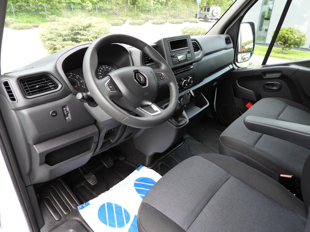 RENAULT MASTER REGRIGERATOR BOX -10*C CRUISE CONTROL LED LIGHTS TWIN WHEELS AIR CONDITIONING 145HP - Carrinha frigorífica: foto 2 RENAULT MASTER REGRIGERATOR BOX -10*C CRUISE CONTROL LED LIGHTS TWIN WHEELS AIR CONDITIONING 145HP - Carrinha frigorífica: foto 2