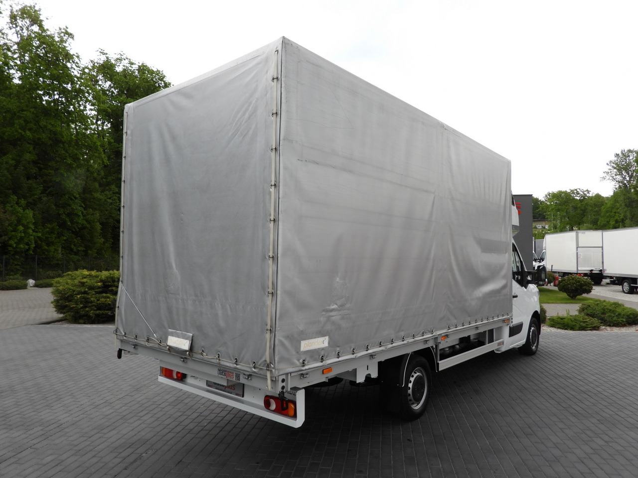 RENAULT MASTER TARPAULIN 10 PALLETS CRUISE CONTROL LED LIGHTS PNEUMATICS AIR CONDITIONING 165HP - Furgão de toldo: foto 3 RENAULT MASTER TARPAULIN 10 PALLETS CRUISE CONTROL LED LIGHTS PNEUMATICS AIR CONDITIONING 165HP - Furgão de toldo: foto 3
