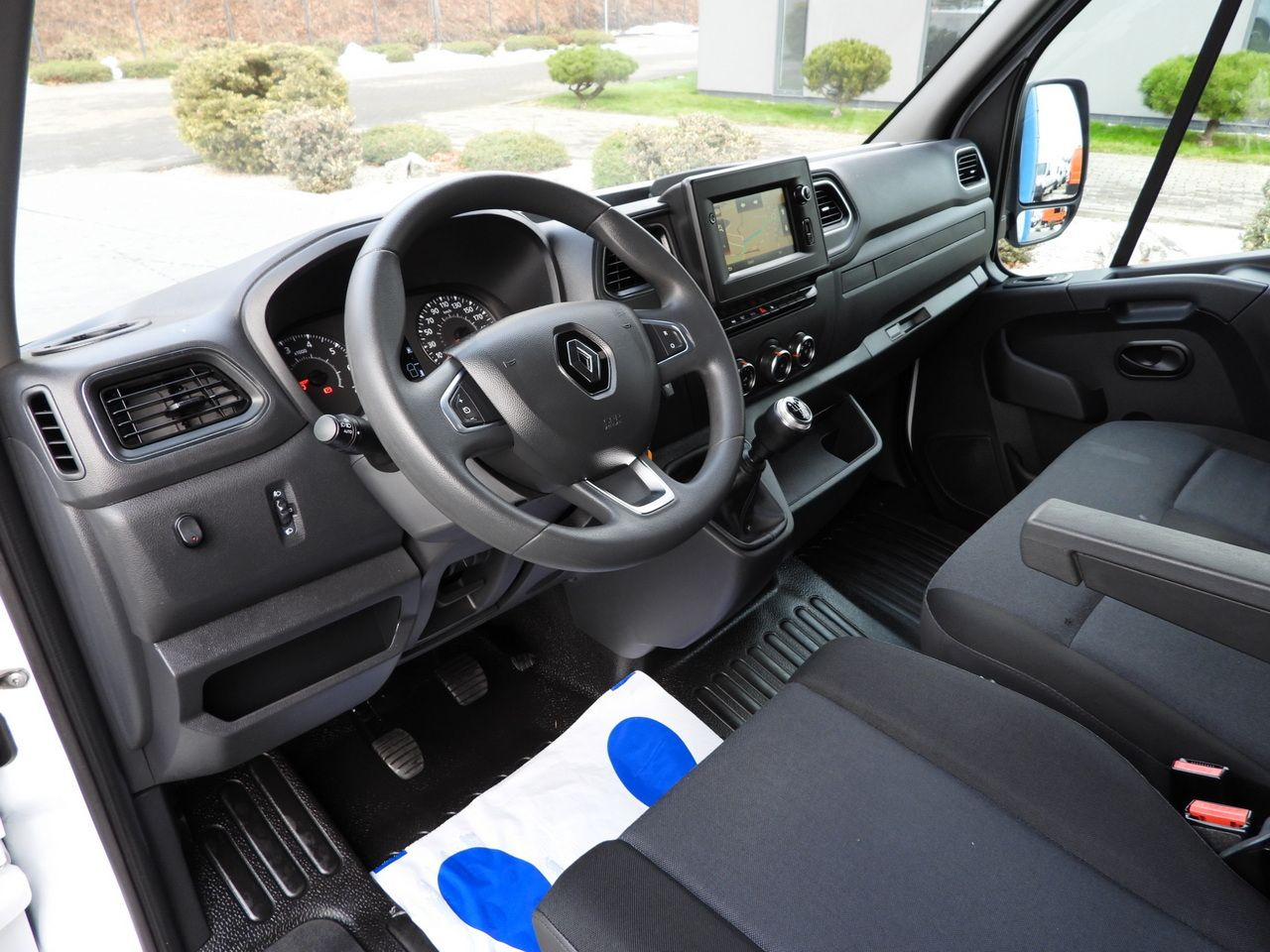 RENAULT MASTER TARPAULIN 10 PALLETS CRUISE CONTROL NAVIGATION LED LIGHTS PNEUMATICS AIR CONDITIONING 165HP - Furgão de toldo: foto 2 RENAULT MASTER TARPAULIN 10 PALLETS CRUISE CONTROL NAVIGATION LED LIGHTS PNEUMATICS AIR CONDITIONING 165HP - Furgão de toldo: foto 2