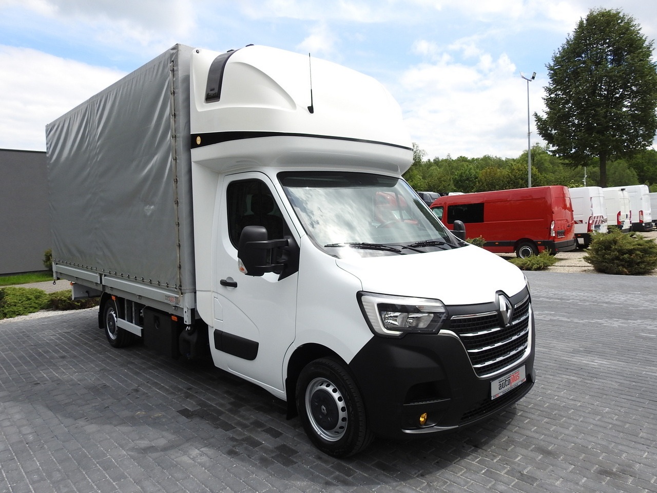 RENAULT MASTER TARPAULIN 10 PALLETS WEBASTO CRUISE CONTROL AIR CONDITIONING LED LIGHTS 165HP - Furgão de toldo: foto 4 RENAULT MASTER TARPAULIN 10 PALLETS WEBASTO CRUISE CONTROL AIR CONDITIONING LED LIGHTS 165HP - Furgão de toldo: foto 4