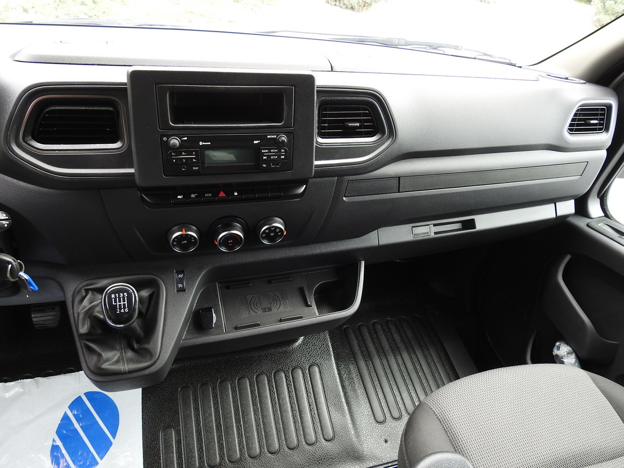 Furgão de toldo RENAULT MASTER TARPAULIN 10 PALLETS WEBASTO CRUISE CONTROL AIR CONDITIONING LED LIGHTS  165HP: foto 34