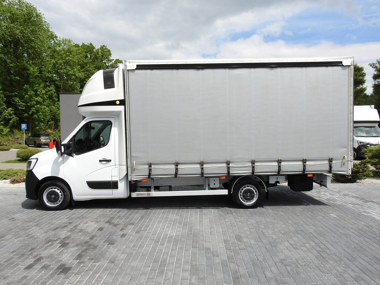 Furgão de toldo RENAULT MASTER TARPAULIN 10 PALLETS WEBASTO CRUISE CONTROL AIR CONDITIONING LED LIGHTS  165HP: foto 7