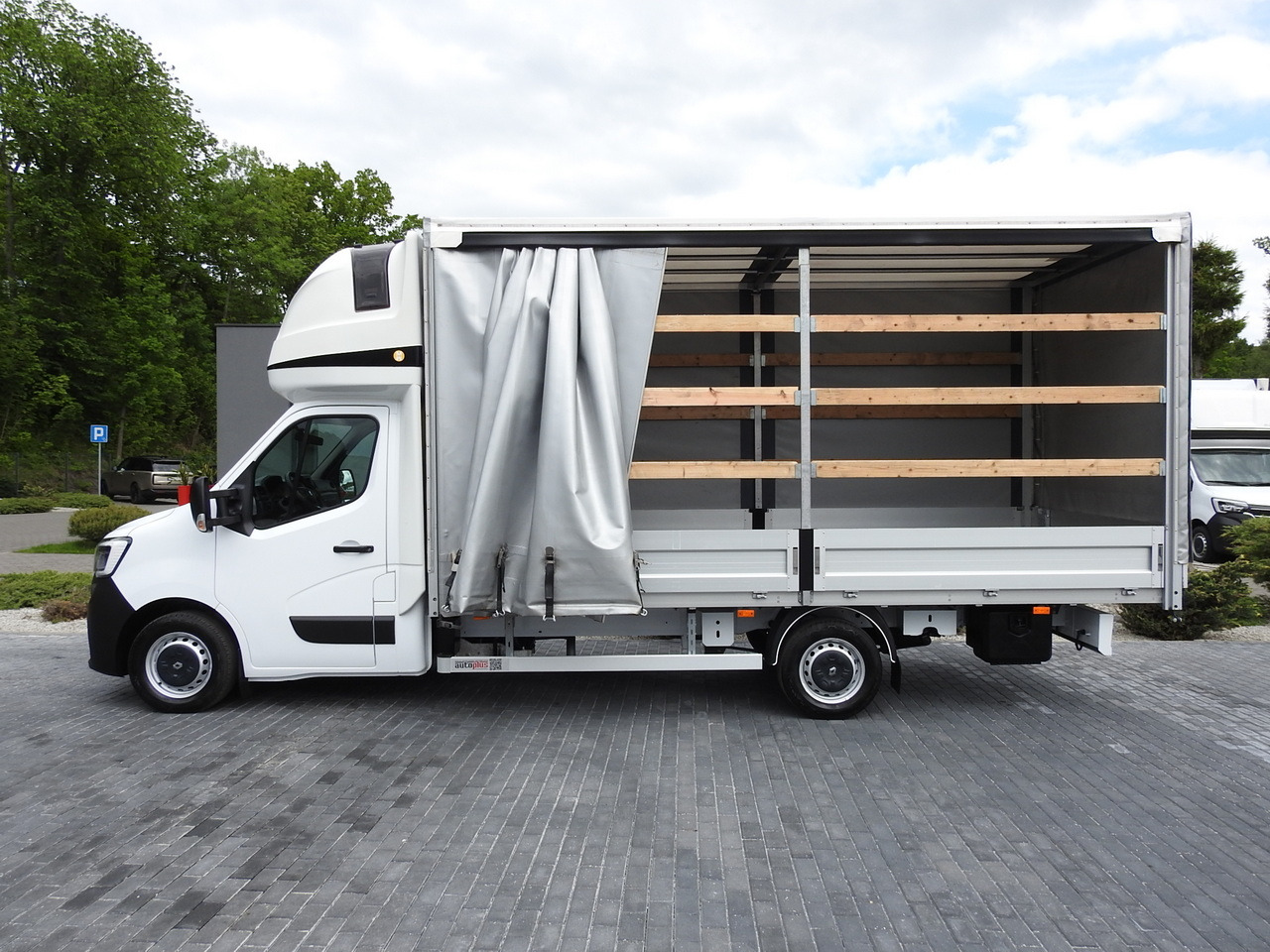 Furgão de toldo RENAULT MASTER TARPAULIN 10 PALLETS WEBASTO CRUISE CONTROL AIR CONDITIONING LED LIGHTS  165HP: foto 8