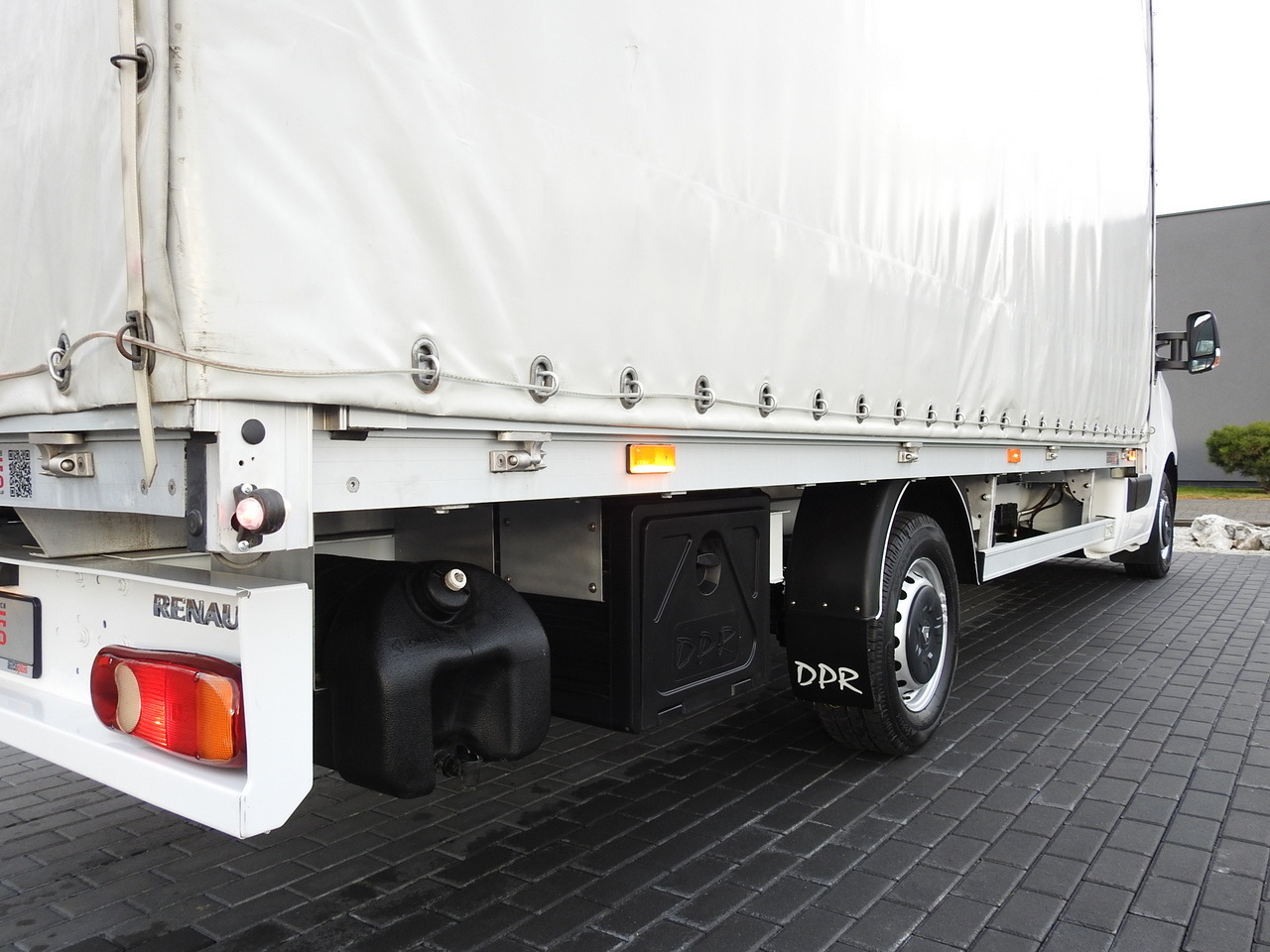 Furgão de toldo RENAULT MASTER TARPAULIN 10 PALLETS WEBASTO CRUISE CONTROL AIR CONDITIONING LED LIGHTS PNEUMATICS  165HP: foto 17