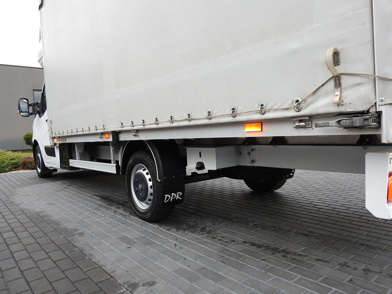 Furgão de toldo RENAULT MASTER TARPAULIN 10 PALLETS WEBASTO CRUISE CONTROL AIR CONDITIONING LED LIGHTS PNEUMATICS  165HP: foto 16