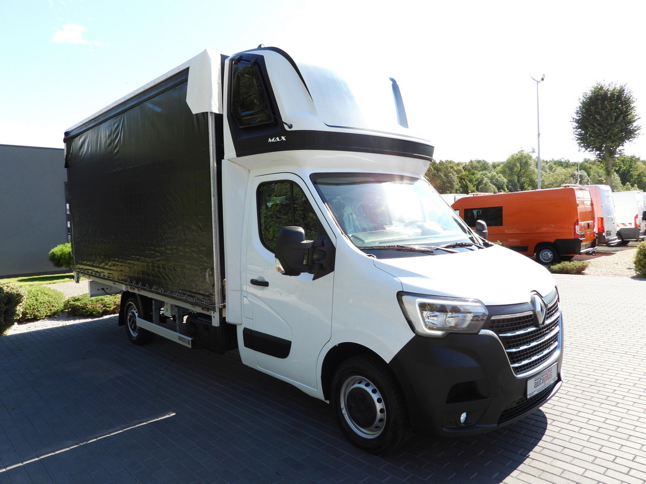 RENAULT MASTER TARPAULIN 10 PALLETS WEBASTO CRUISE CONTROL LED LIGHTS AIR CONDITIONING 165HP - Furgão de toldo: foto 4 RENAULT MASTER TARPAULIN 10 PALLETS WEBASTO CRUISE CONTROL LED LIGHTS AIR CONDITIONING 165HP - Furgão de toldo: foto 4