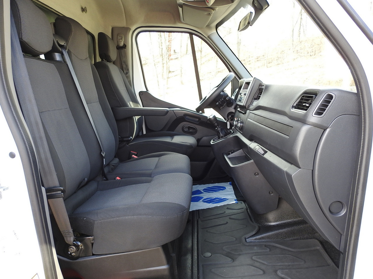 Furgão de toldo RENAULT MASTER TARPAULIN 10 PALLETS WEBASTO CRUISE CONTROL LED LIGHTS PNEUMATICS AIR CONDITIONING 165HP: foto 45 Furgão de toldo RENAULT MASTER TARPAULIN 10 PALLETS WEBASTO CRUISE CONTROL LED LIGHTS PNEUMATICS AIR CONDITIONING 165HP: foto 45