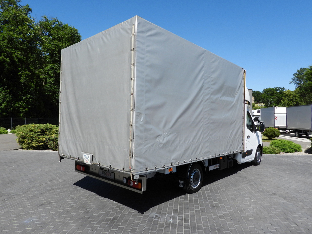 RENAULT MASTER TARPAULIN 10 PALLETS WEBASTO CRUISE CONTROL LED LIGHTS PNEUMATICS AIR CONDITIONING 165HP - Furgão de toldo: foto 3 RENAULT MASTER TARPAULIN 10 PALLETS WEBASTO CRUISE CONTROL LED LIGHTS PNEUMATICS AIR CONDITIONING 165HP - Furgão de toldo: foto 3