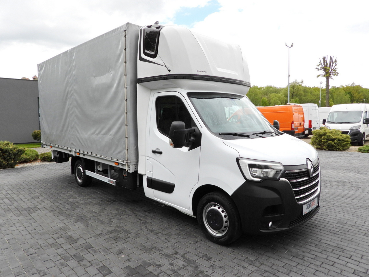 RENAULT MASTER TARPAULIN 10 PALLETS WEBASTO CRUISE CONTROL LED LIGHTS PNEUMATICS AIR CONDITIONING 165HP - Furgão de toldo: foto 4 RENAULT MASTER TARPAULIN 10 PALLETS WEBASTO CRUISE CONTROL LED LIGHTS PNEUMATICS AIR CONDITIONING 165HP - Furgão de toldo: foto 4