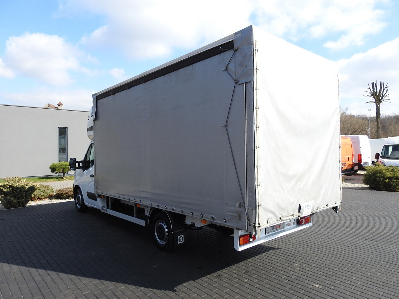 Furgão de toldo RENAULT MASTER TARPAULIN 10 PALLETS WEBASTO CRUISE CONTROL LED LIGHTS PNEUMATICS AIR CONDITIONING 165HP: foto 10 Furgão de toldo RENAULT MASTER TARPAULIN 10 PALLETS WEBASTO CRUISE CONTROL LED LIGHTS PNEUMATICS AIR CONDITIONING 165HP: foto 10