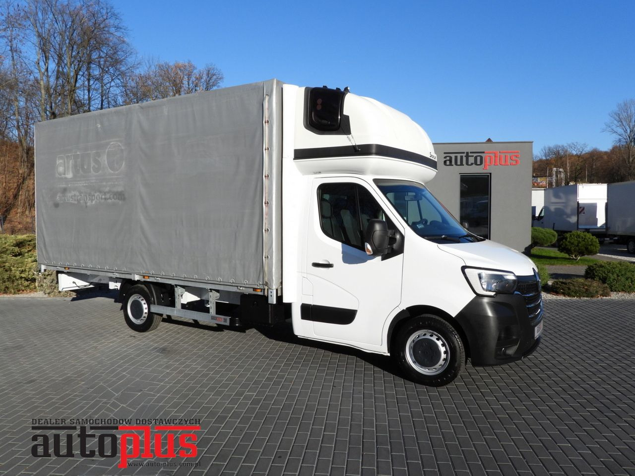 RENAULT MASTER TARPAULIN 10 PALLETS WEBASTO CRUISE CONTROL LED LIGHTS PNEUMATICS AIR CONDITIONING 165HP - Furgão de toldo: foto 1 RENAULT MASTER TARPAULIN 10 PALLETS WEBASTO CRUISE CONTROL LED LIGHTS PNEUMATICS AIR CONDITIONING 165HP - Furgão de toldo: foto 1