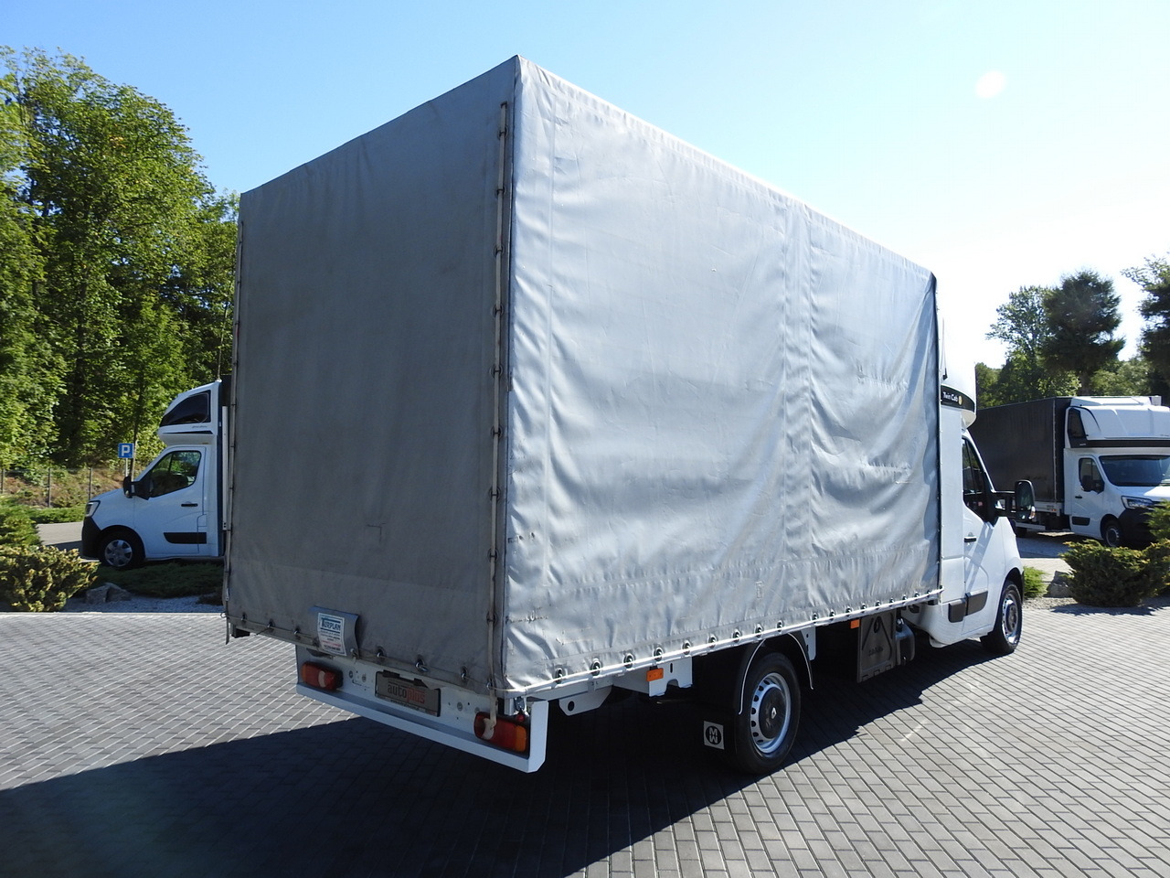 RENAULT MASTER TARPAULIN 8 PALLETS WEBASTO CRUISE CONTROL AIR CONDITIONING PNEUMATICS 170HP - Furgão de toldo: foto 3 RENAULT MASTER TARPAULIN 8 PALLETS WEBASTO CRUISE CONTROL AIR CONDITIONING PNEUMATICS 170HP - Furgão de toldo: foto 3
